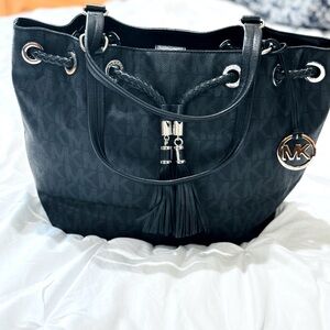 Michael Kors Signature logo tote